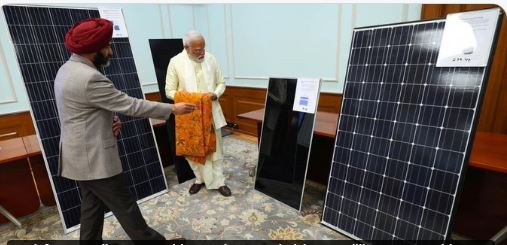 solar1 प्रधानमंत्री सूर्योदय योजना' से बिजली बेचकर कैसे करें कमाई ?