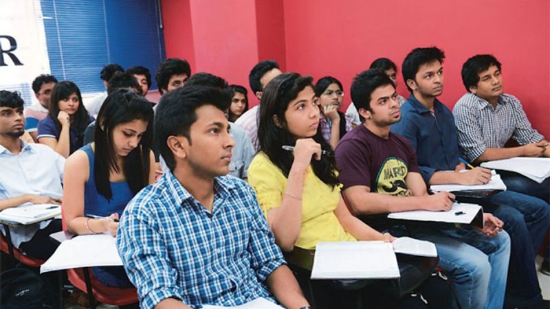 1705737684486 Career Options: 12वीं पास करने के बाद IIT और मेडिकल कॉलेज की पूरी डिटेल्स जान लो, और क्या क्या ऑप्शन्स हैं?