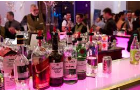 liquorpic Liquor Restriction – 18 साल में वोट डाल सकते हैं लेकिन शराब पीने पर पाबंदी क्यों ?