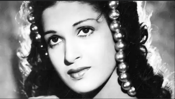 kamini-koushal2 Bollywood Diva- वो एक्ट्रेस जिसने दिलीप कुमार को ठुकराकर बहन के पति के साथ रचाई शादी